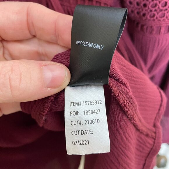 Torrid Burgundy Boho Peasant Top Plus Size 2X Bell Sleeve Crochet Lace Up Blouse - Picture 8 of 9